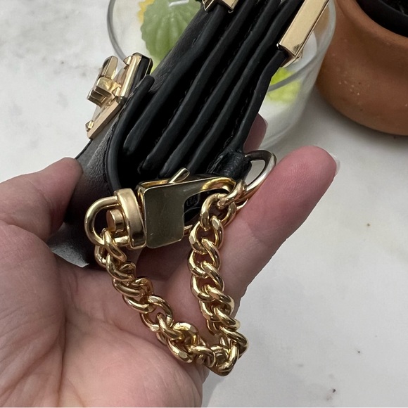 SOLD — Michael Kors Kinsley Accordion Card Holder Black w/ Gold Accents - Picture 8 of 10